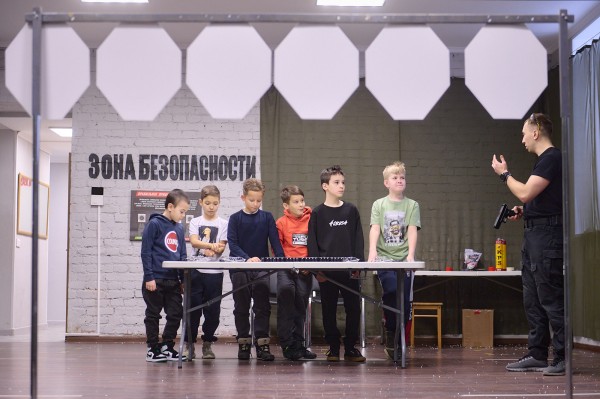 Стрельба из пневматического пистолета IPSC Action Air. Базовый курс