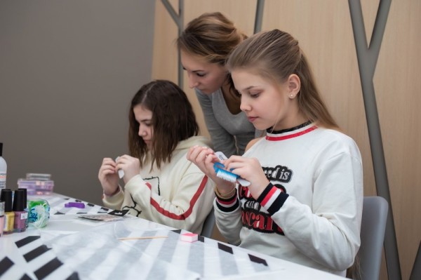 Курс маникюра для девочек от 11 до 16 лет